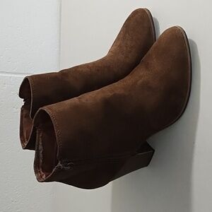 Merona Faux Chocolate Suede Ankle Boots Block Heel 8.5 Side Zip